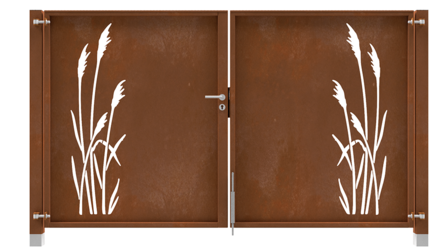 Cortenstalen poort wuivend riet